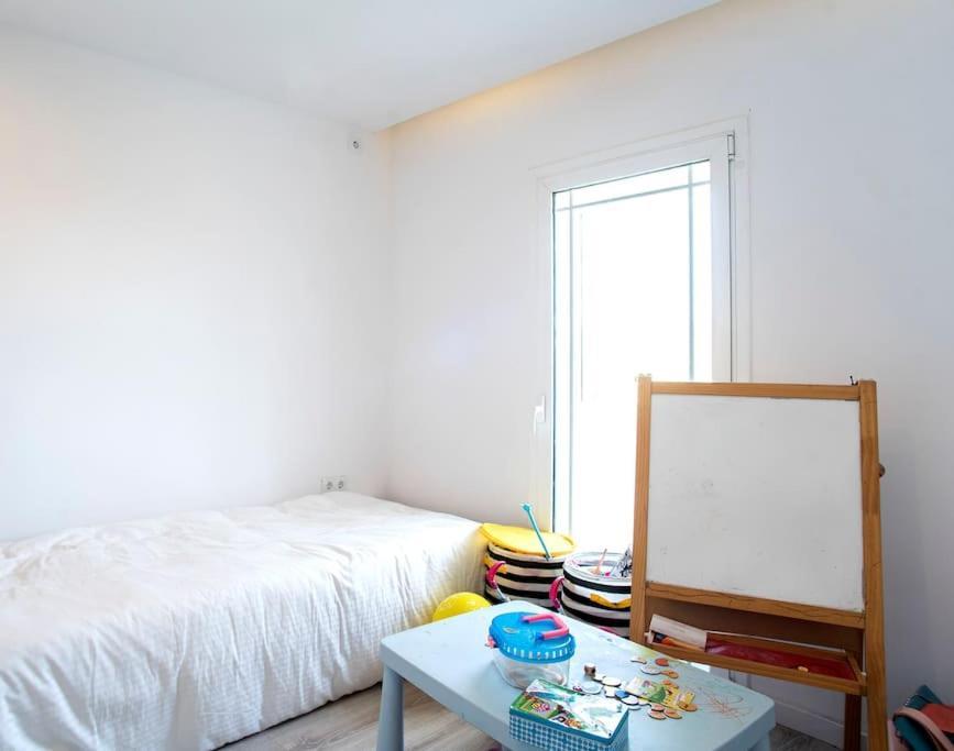 20 Min From Bcn- Charming House W/ Pool & Bbq Area Villa Cervelló Eksteriør bilde