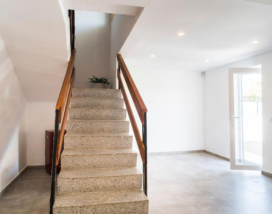 20 Min From Bcn- Charming House W/ Pool & Bbq Area Villa Cervelló Eksteriør bilde